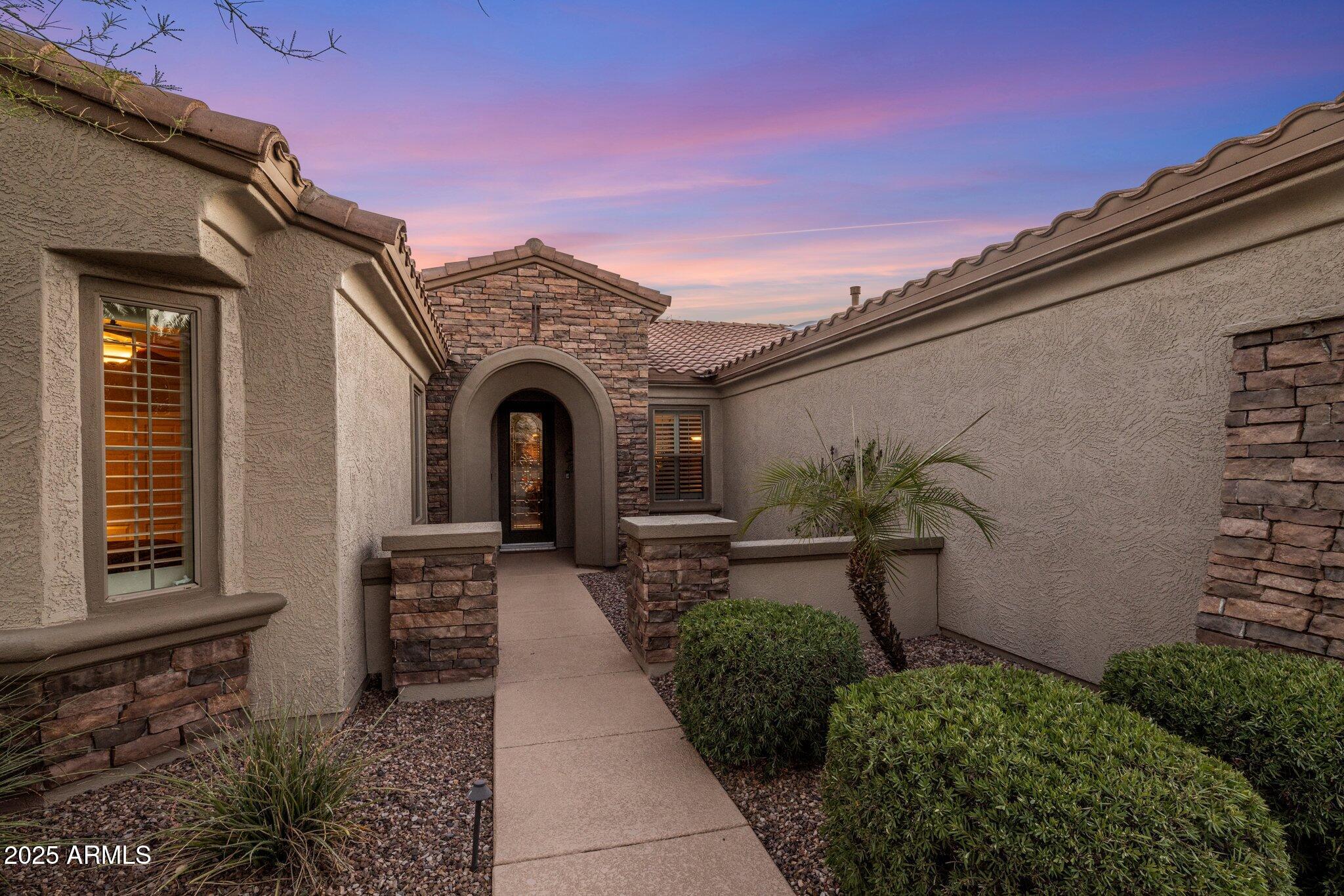 16903 W DESERT BLOSSOM Way