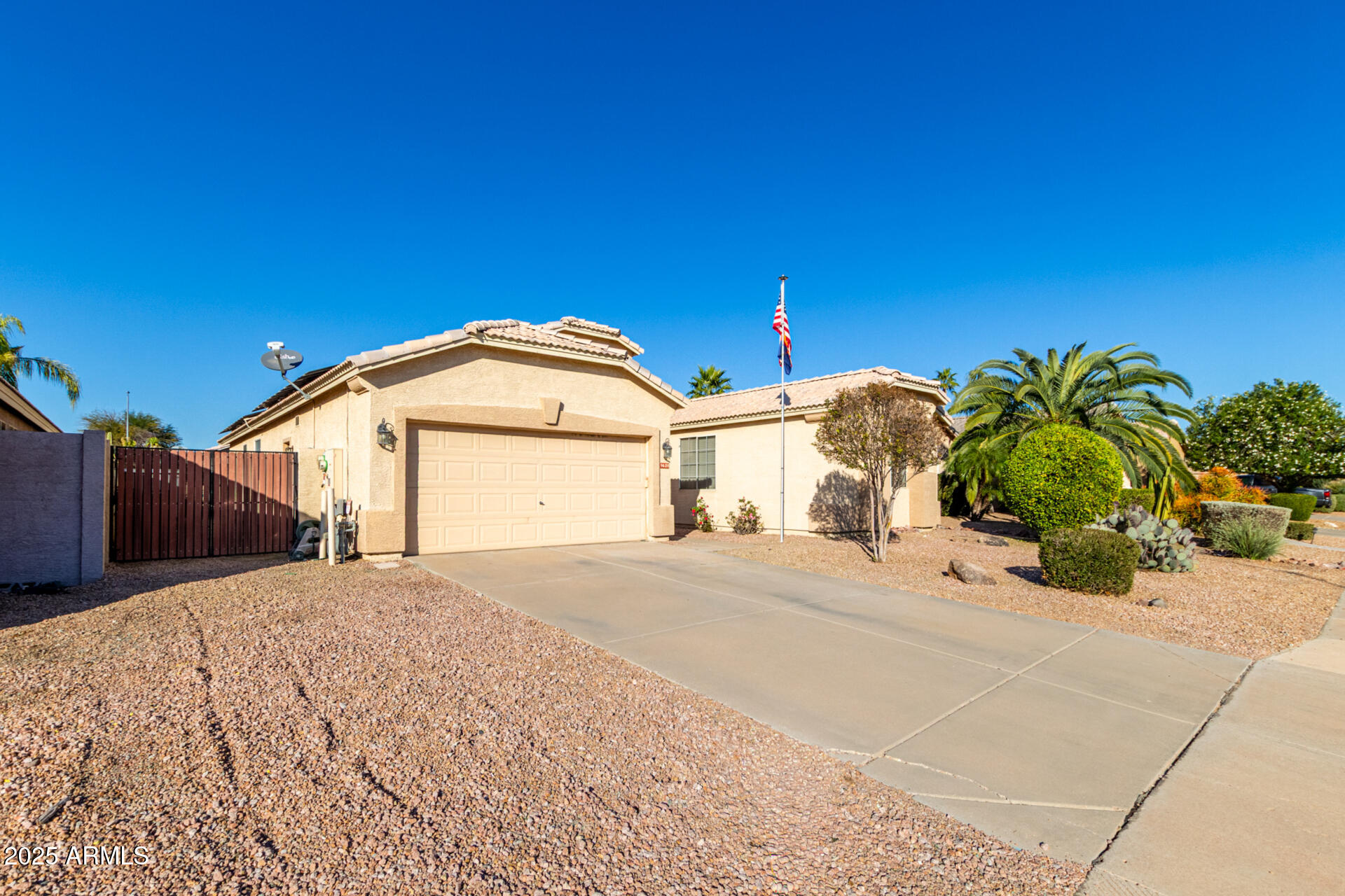 9628 E LINDNER Avenue