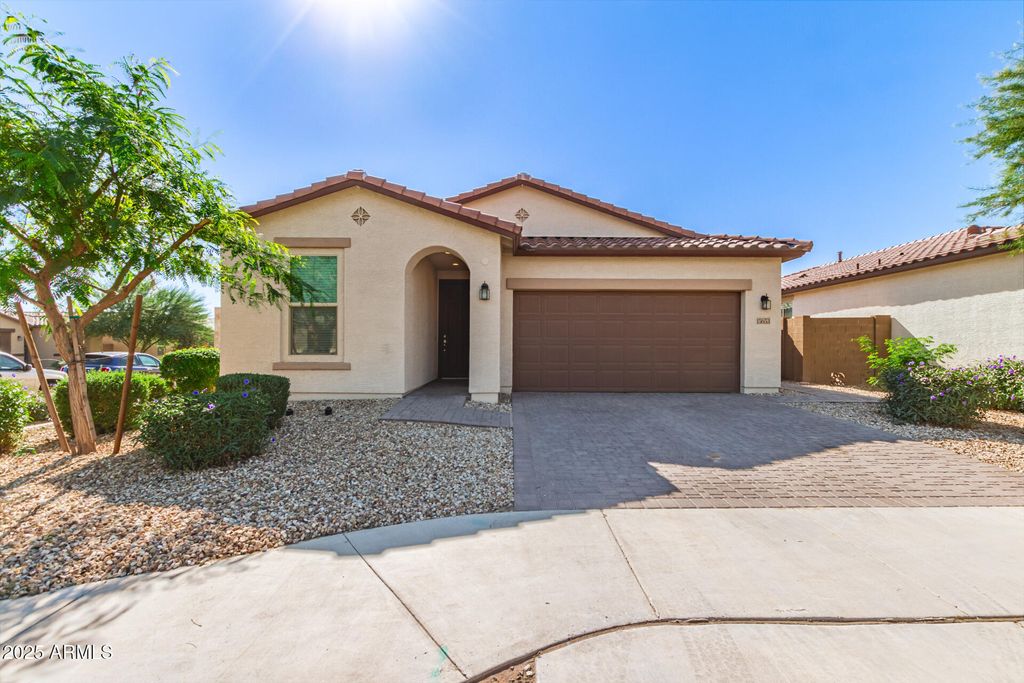 Photo of 15653 W Morning Glory Street, Goodyear, AZ 85338 (MLS # 6944845)