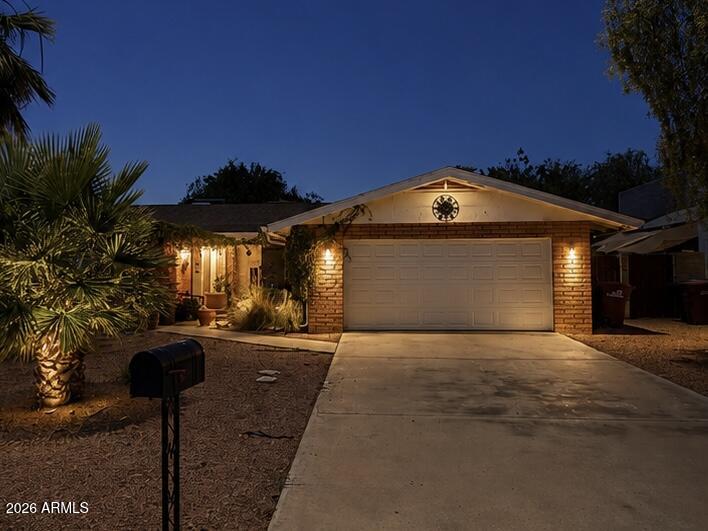 TRAILS WEST UNIT SIX PER MCR 194-24 - Residential