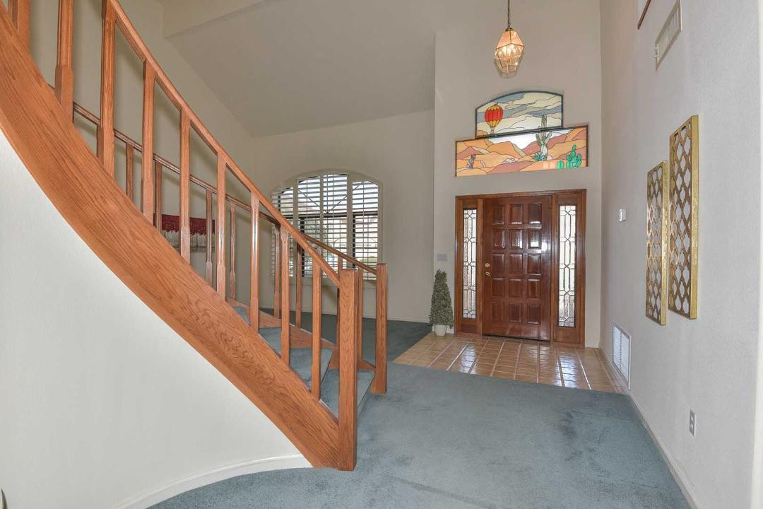 5413 W Fallen Leaf Lane