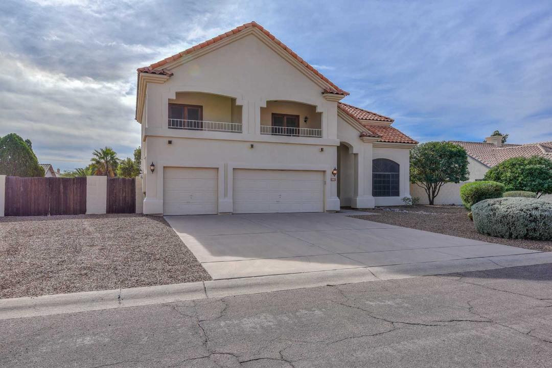 5413 W Fallen Leaf Lane