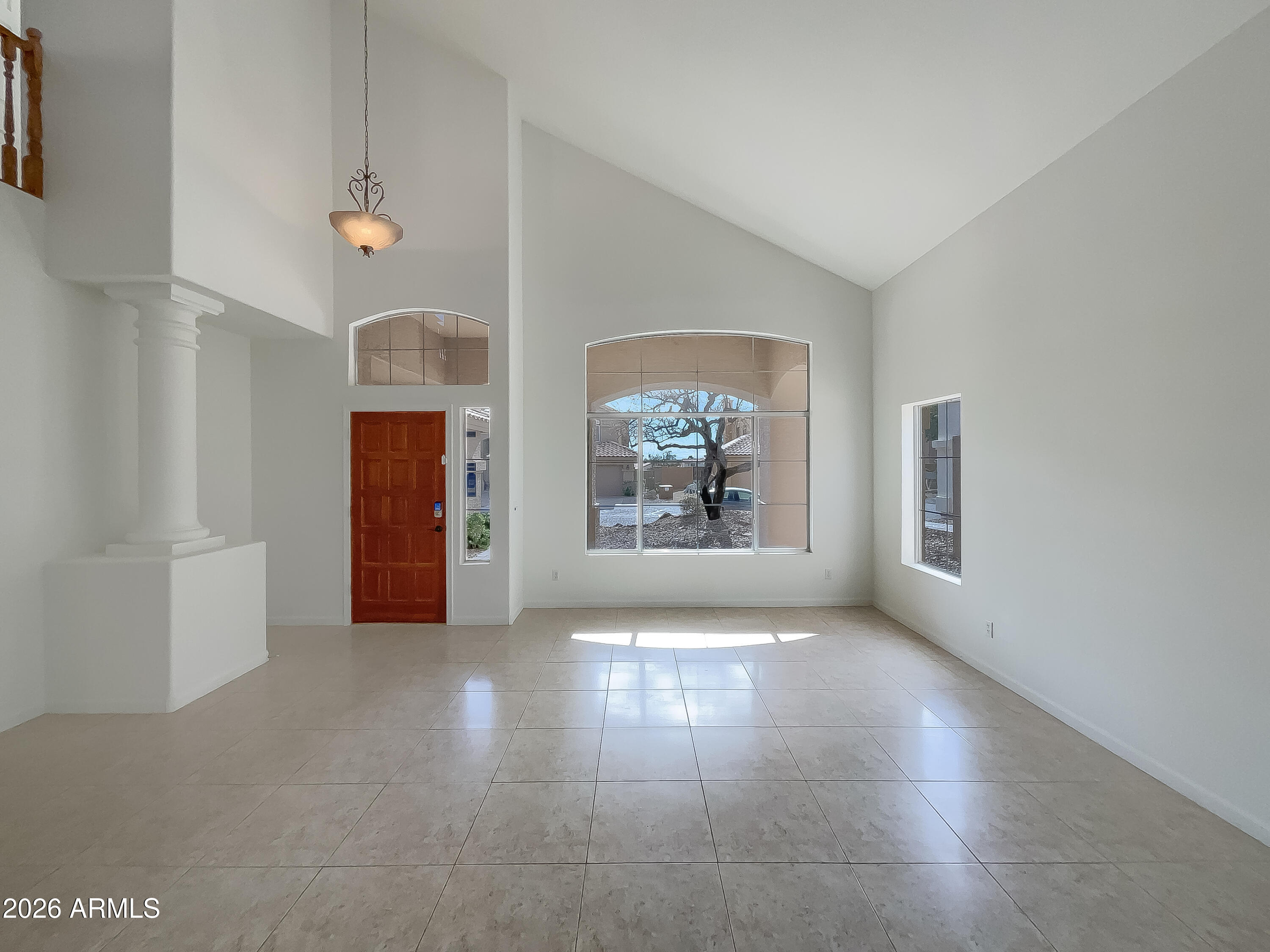 1616 E GLENHAVEN Drive