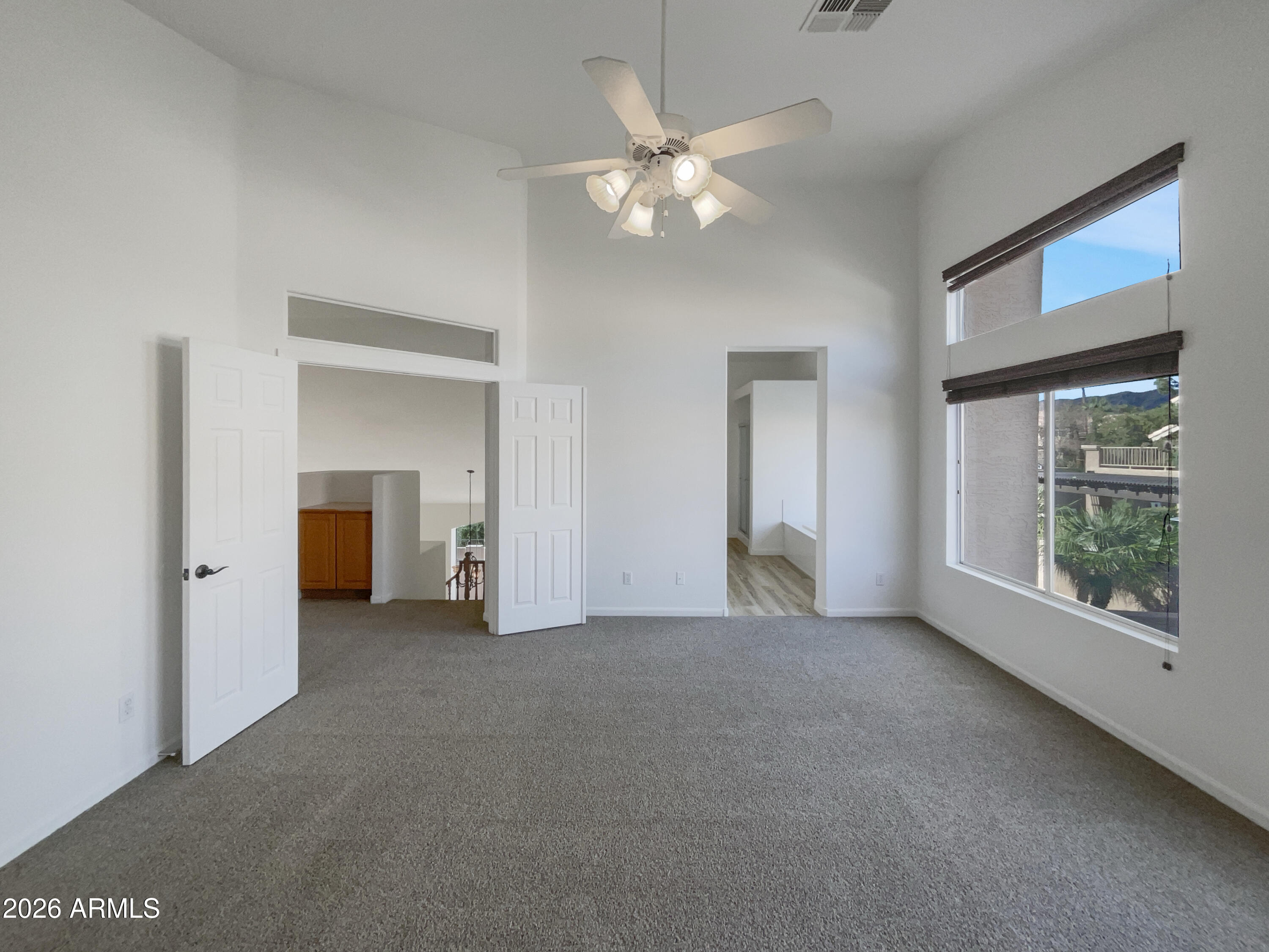 1616 E GLENHAVEN Drive