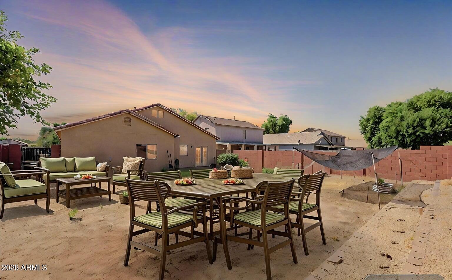 2082 E LIPIZZAN Drive