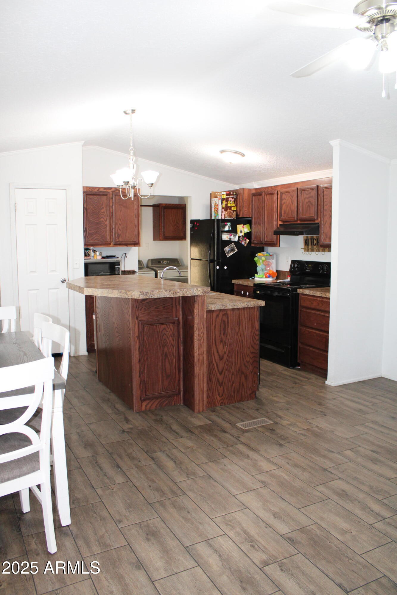 2060 N CENTER Street 250