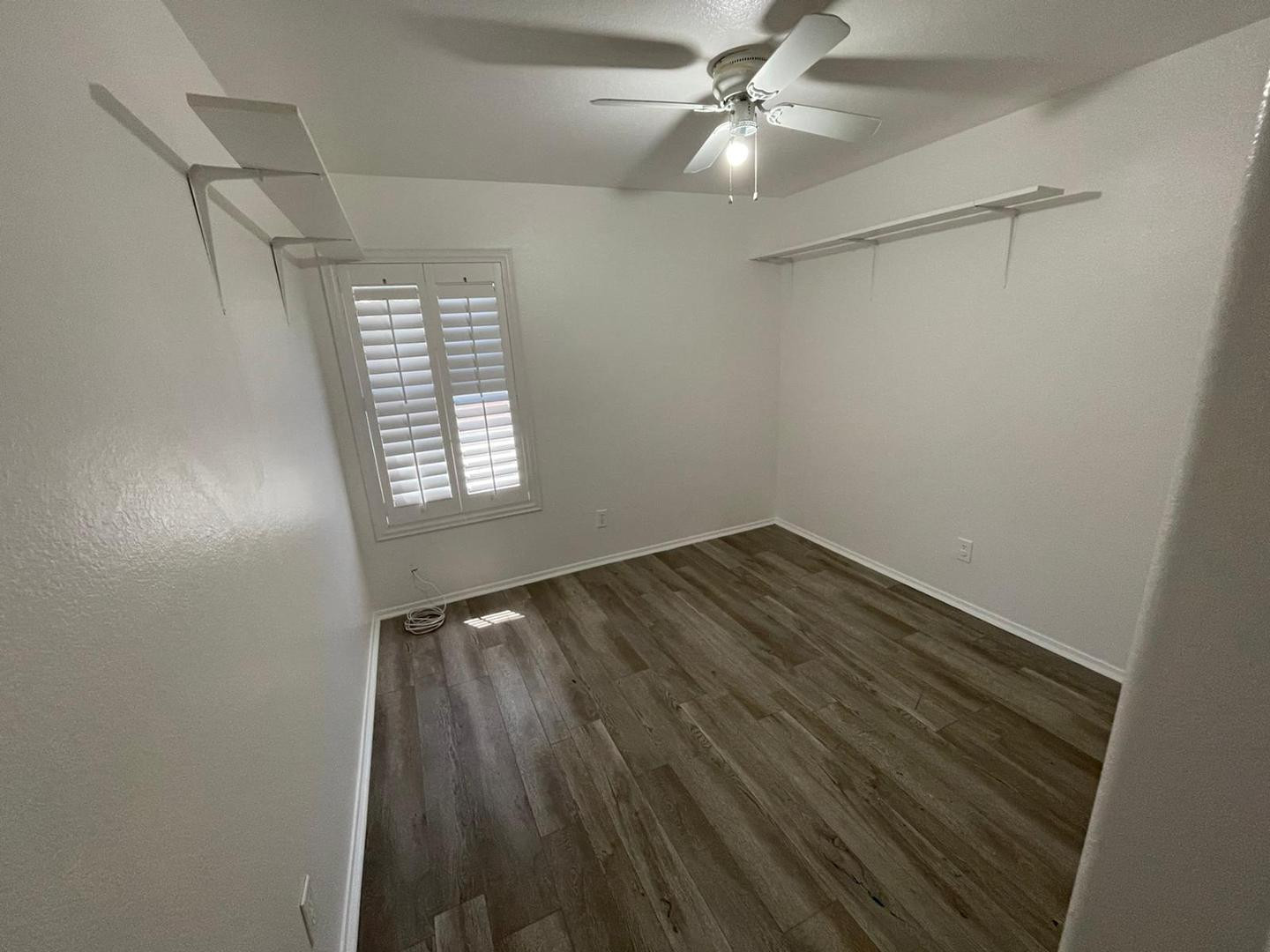 2460 E Whitten Street