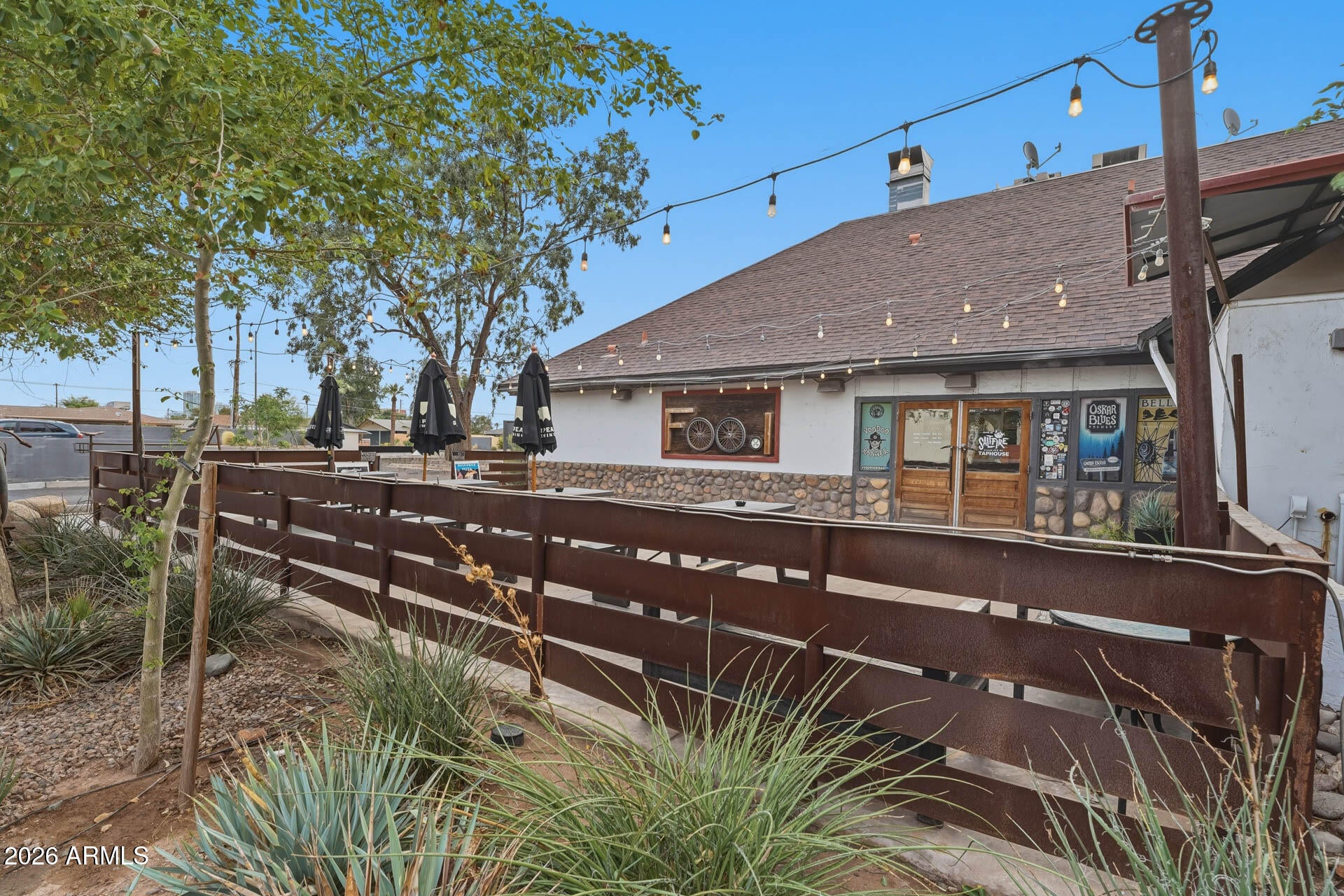 530 W BROADWAY Road