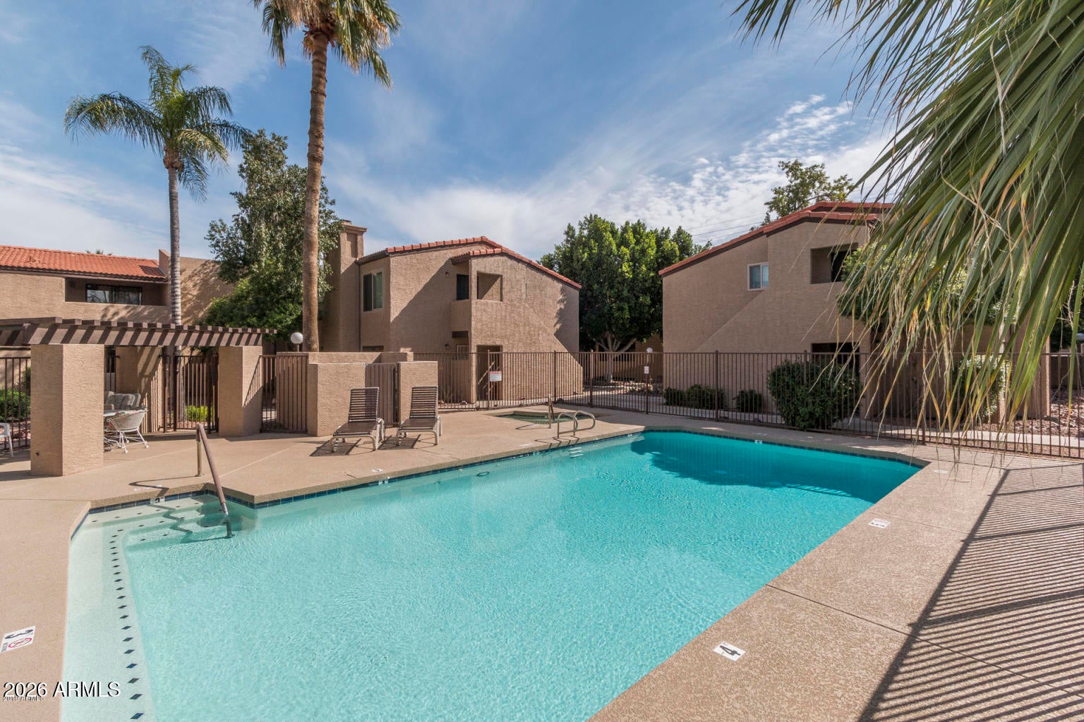 5146 E Oak Street Unit 207