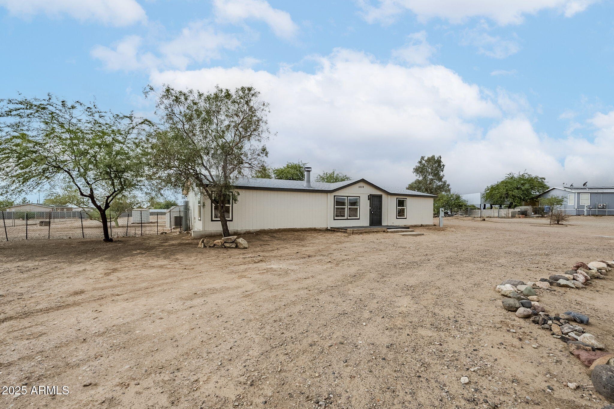 18119 W PEAKVIEW Road