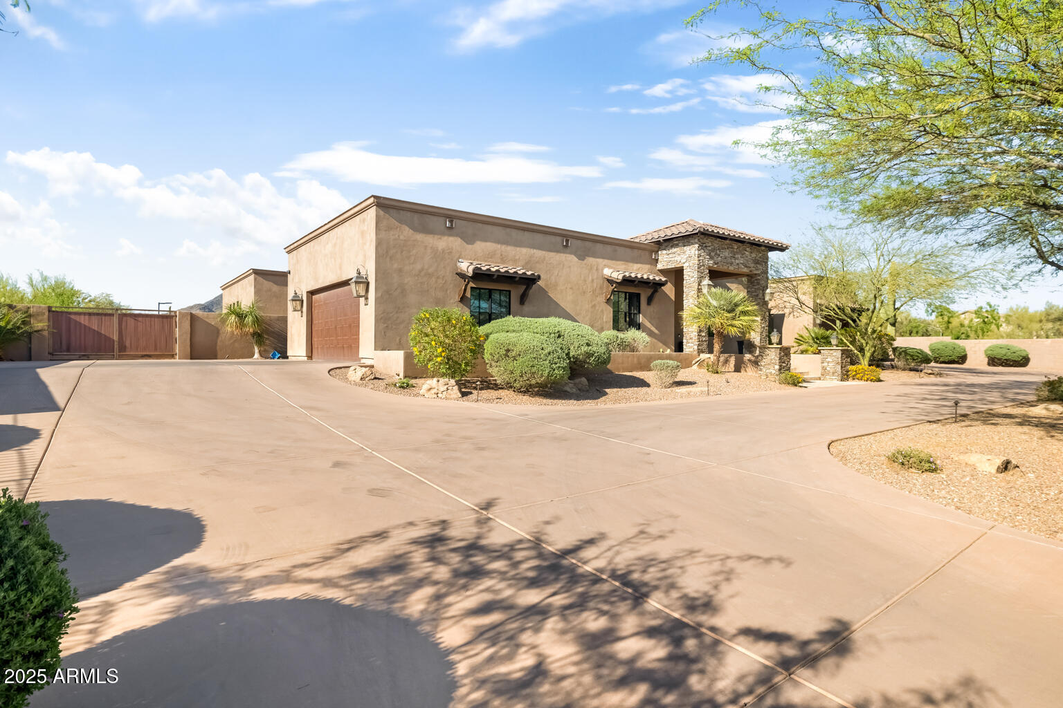 6216 E DOVE VALLEY Road