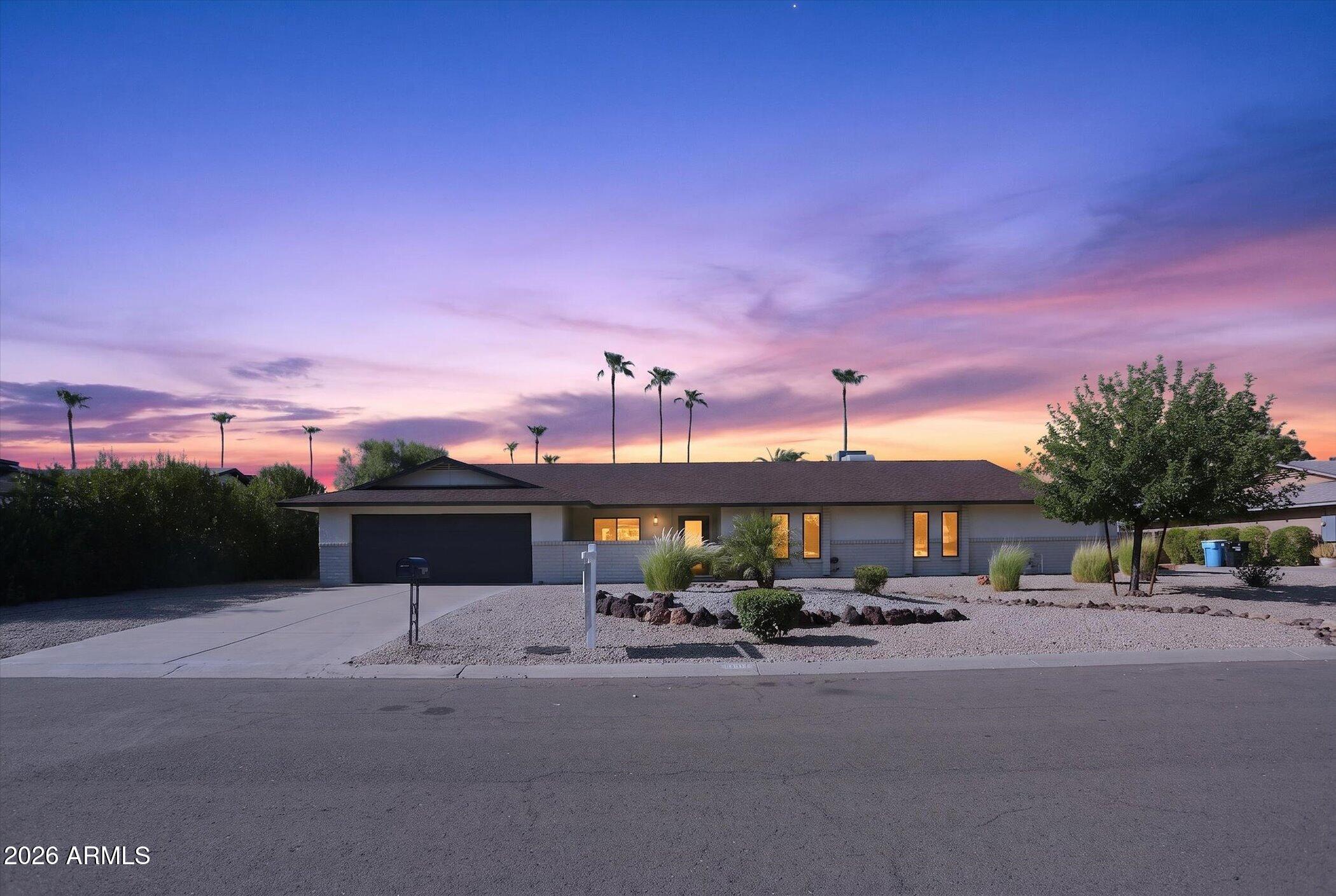 5410 E CORRINE Drive