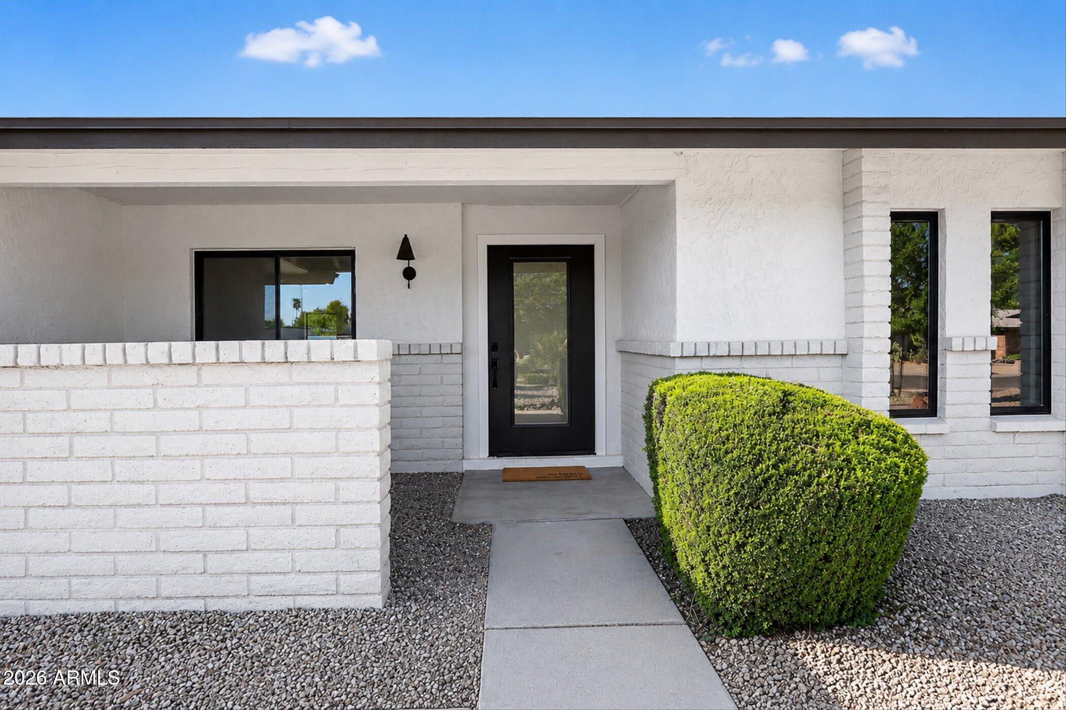 5410 E CORRINE Drive