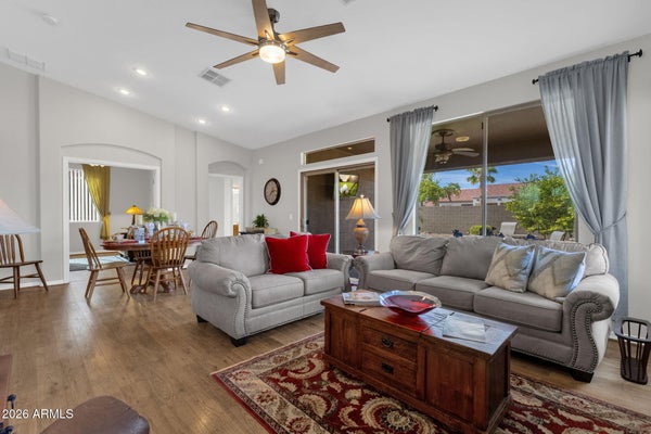 4482 E SYCAMORE DR, GILBERT, AZ 85298 - Image c17c4facdd2b18d07fcc0ac8b8c49dd0/763841521
