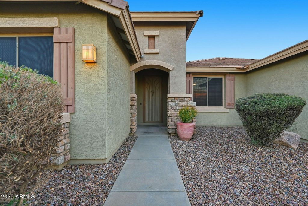 Photo of 40802 N Peale Court, Anthem, AZ 85086 (MLS # 6941718)