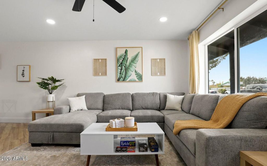 Photo of 2231 N Sunset Drive, Tempe, AZ 85288 (MLS # 7001955)
