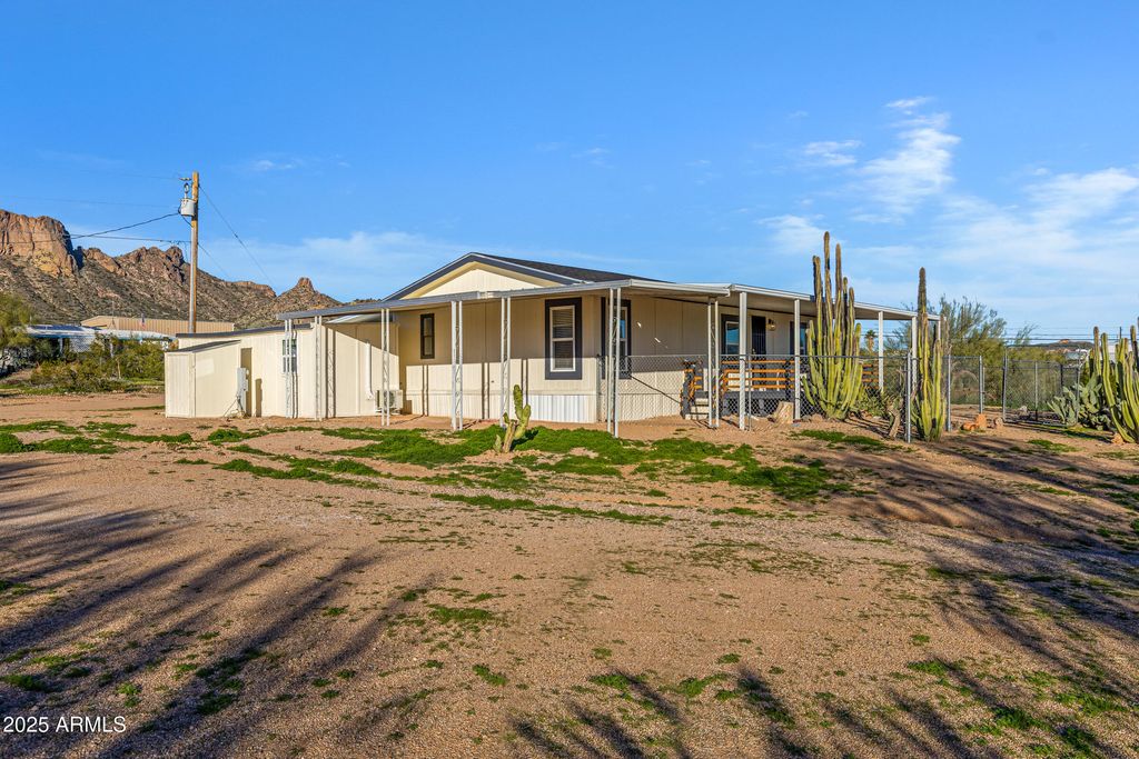Photo of 4556 N Ironwood Drive N, Apache Junction, AZ 85120 (MLS # 6958455)
