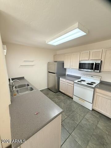 11260 N 92ND Street 2136