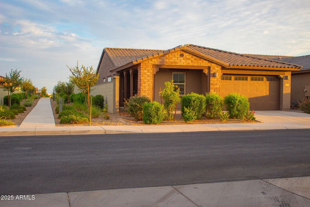 Photo of 17007 W El Caminito Drive, Waddell, AZ 85355 (MLS # 6930430)