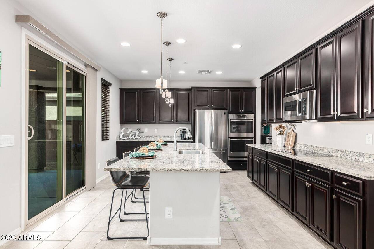 21188 W ALMERIA Road