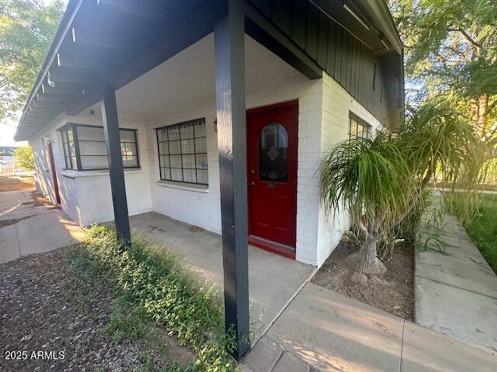 Photo of 7000 N Behavioral Health Clinic Otc Avenue, Glendale, AZ 85301 (MLS # 6948081)