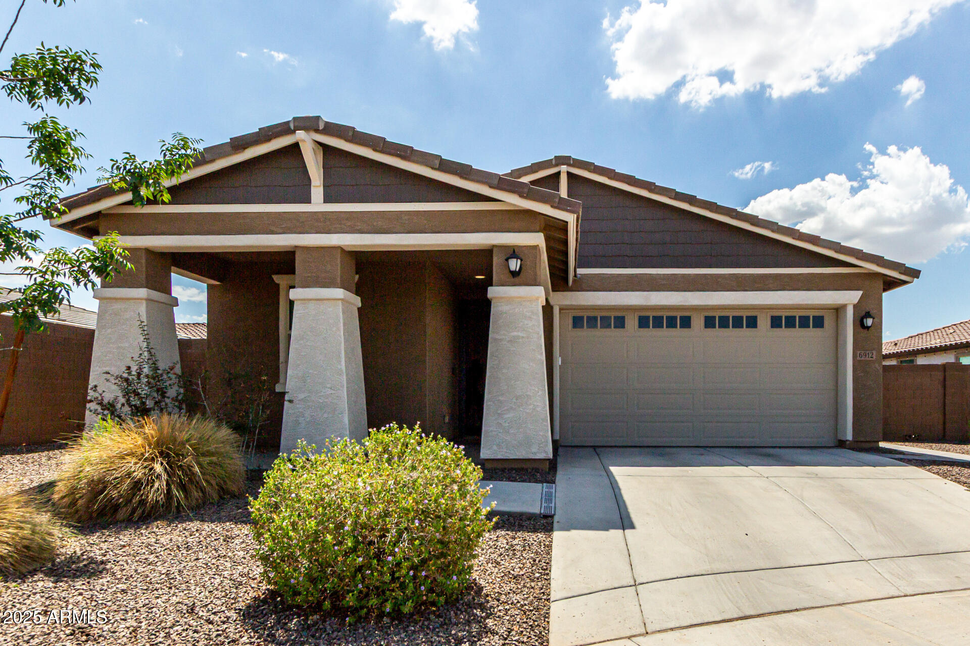 6912 S 12TH Way