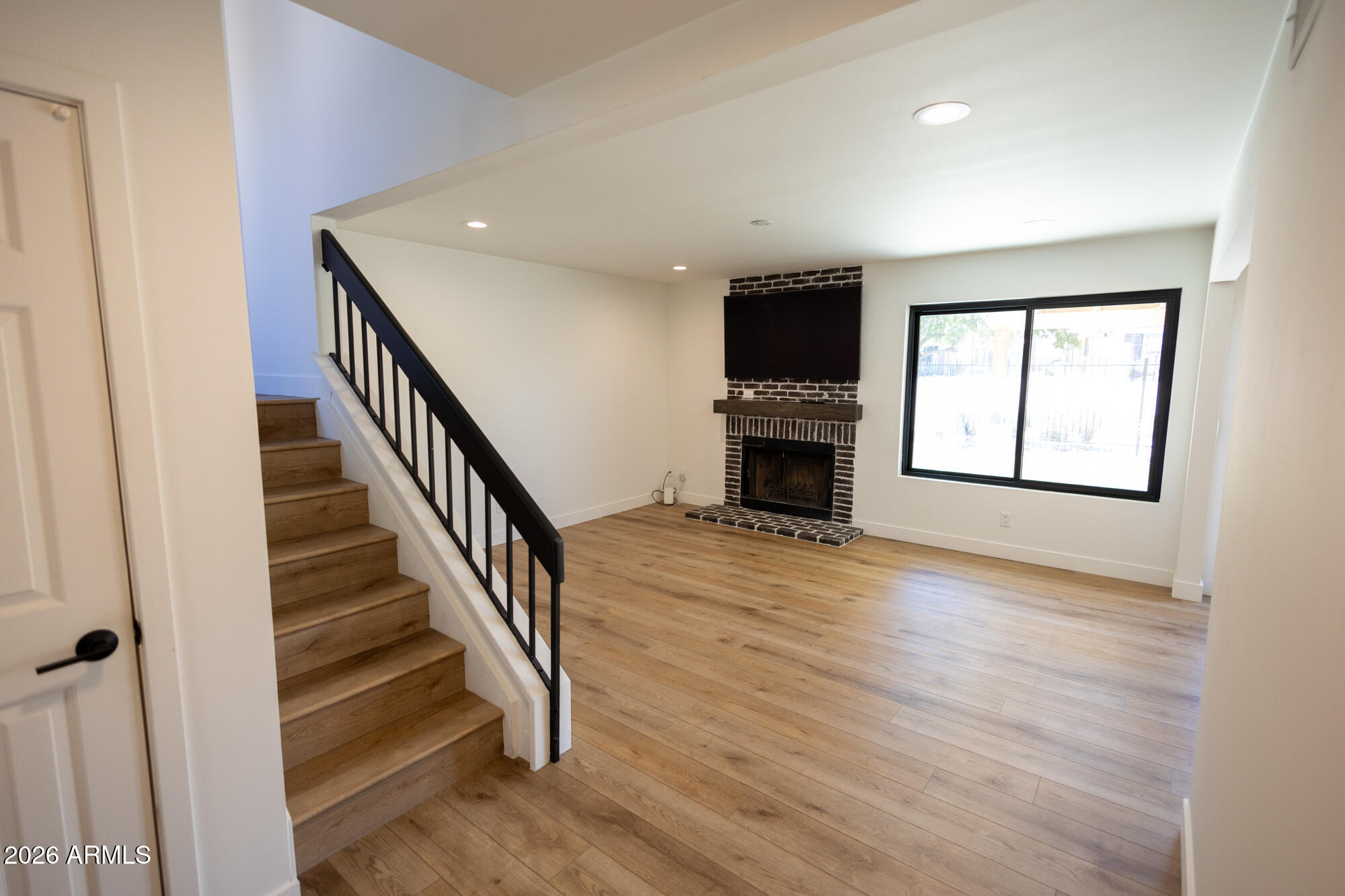 335 E BLUEBELL Lane