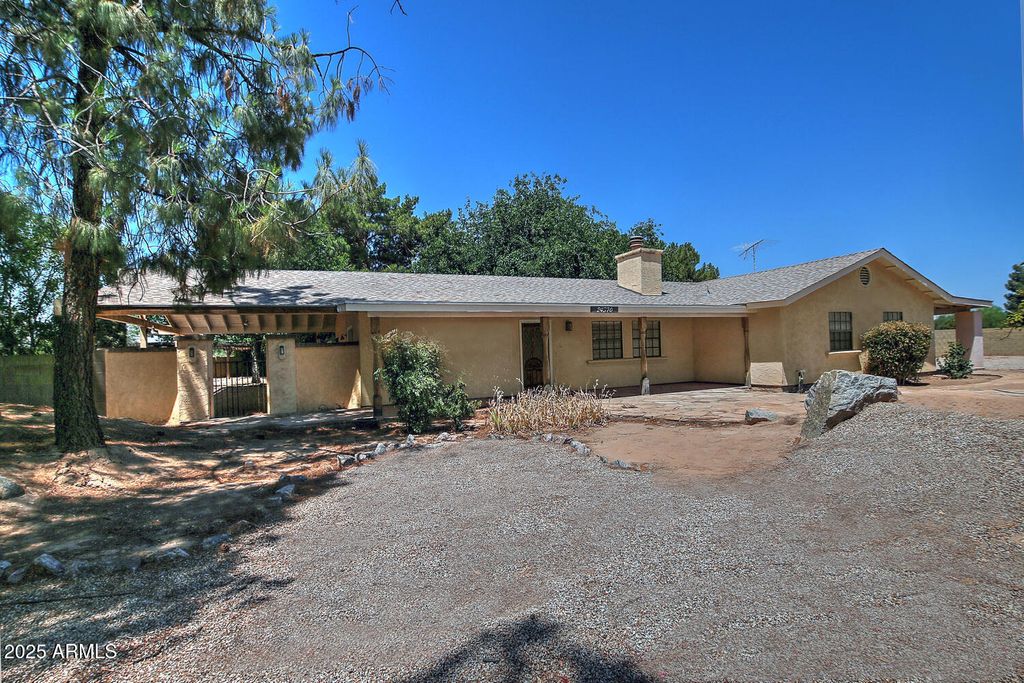 Photo of 24370 S 184th Place, Queen Creek, AZ 85142 (MLS # 6926616)