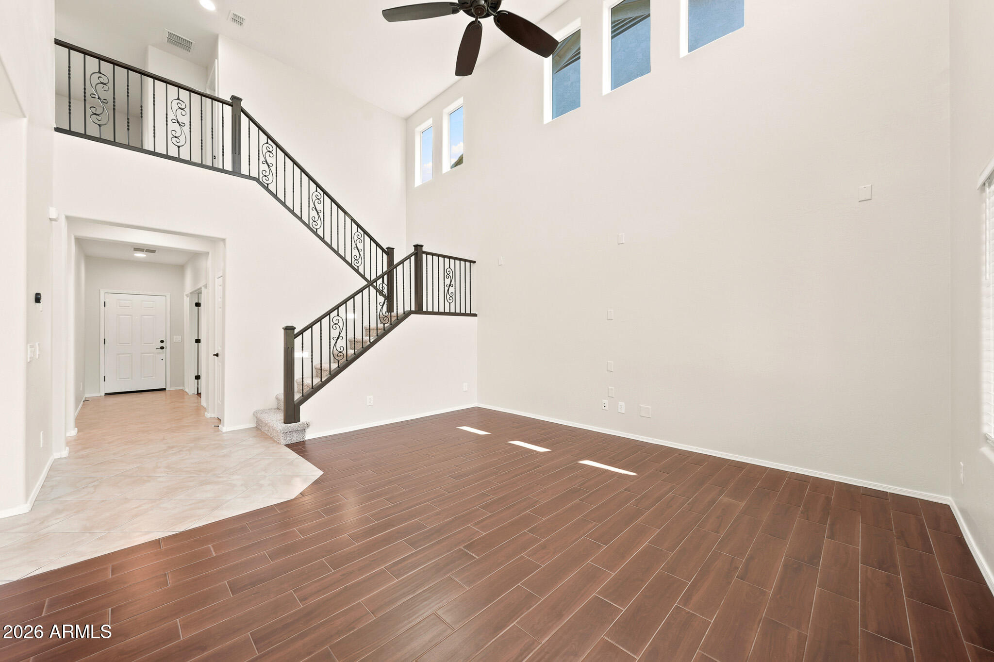 1823 W FETLOCK Trail