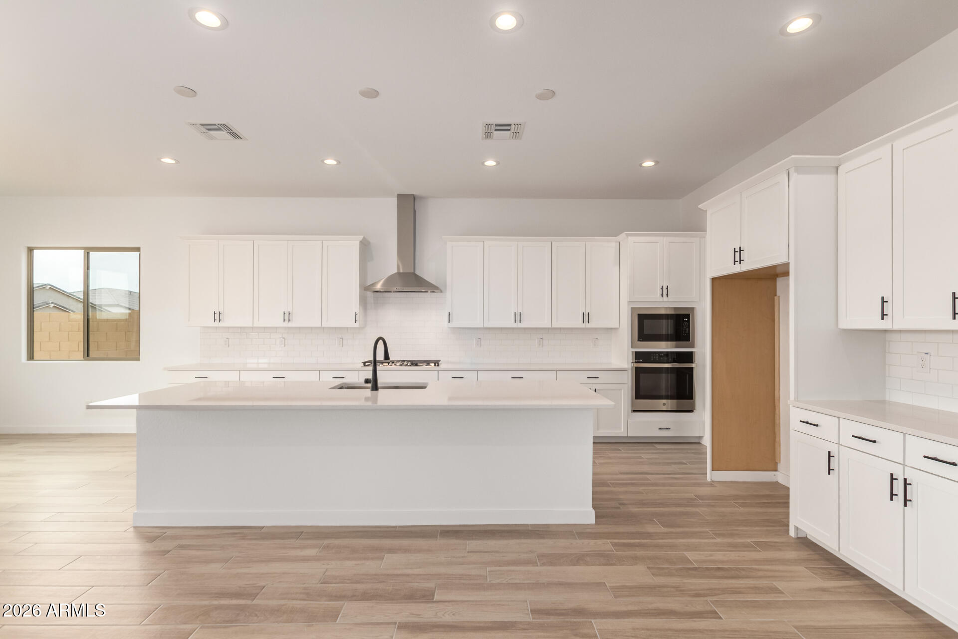 15793 W BRONCO Trail