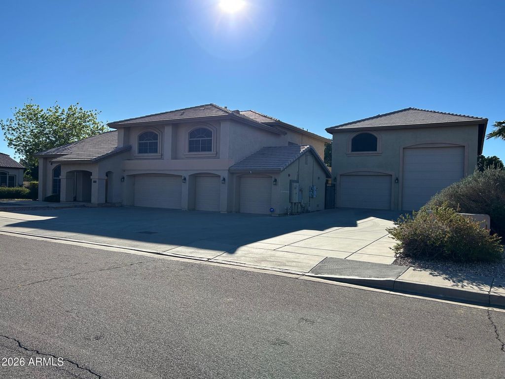 Photo of 8145 W Camino De Oro, Peoria, AZ 85383 (MLS # 6995359)