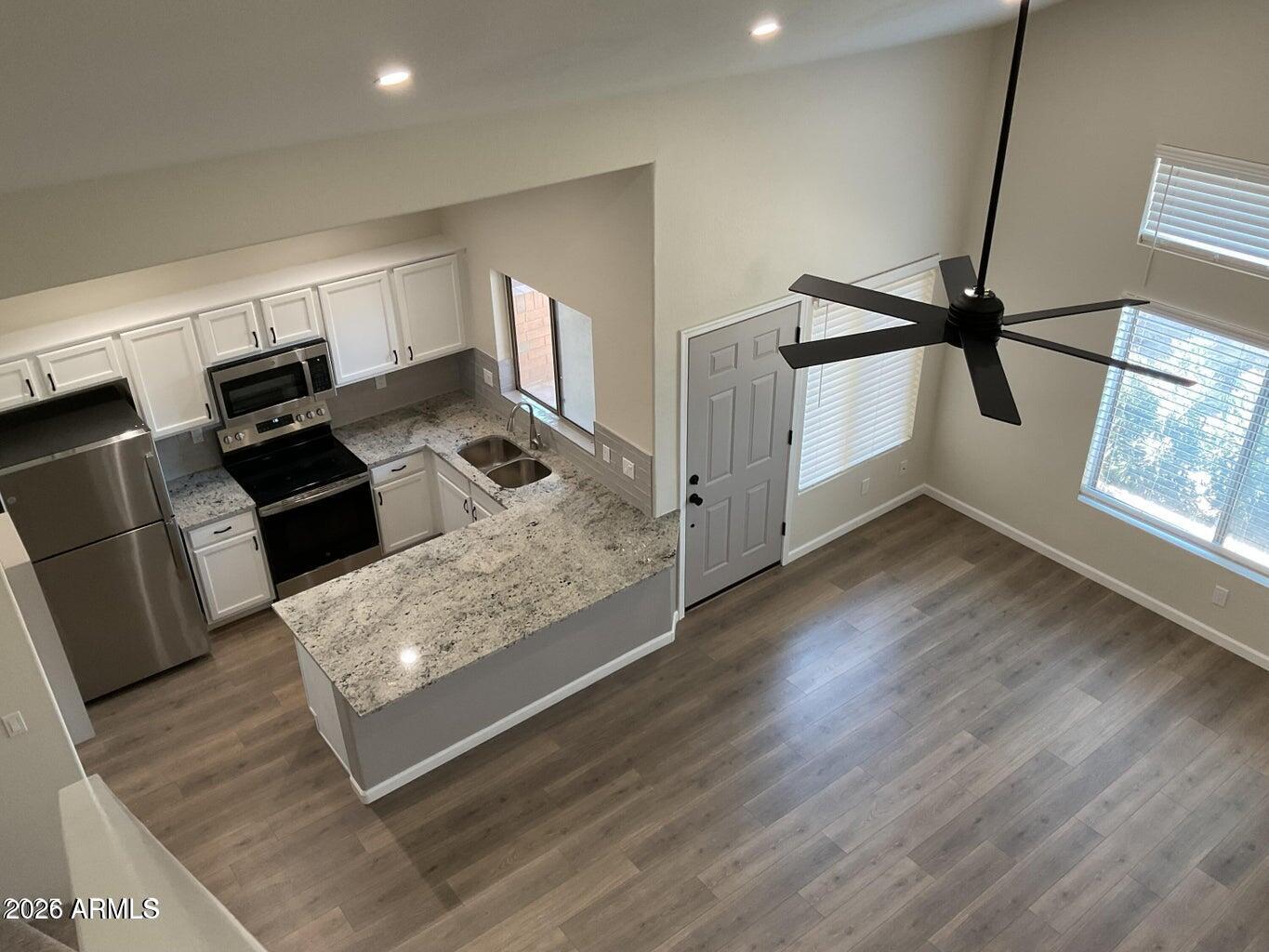 2201 N COMANCHE Drive 1014