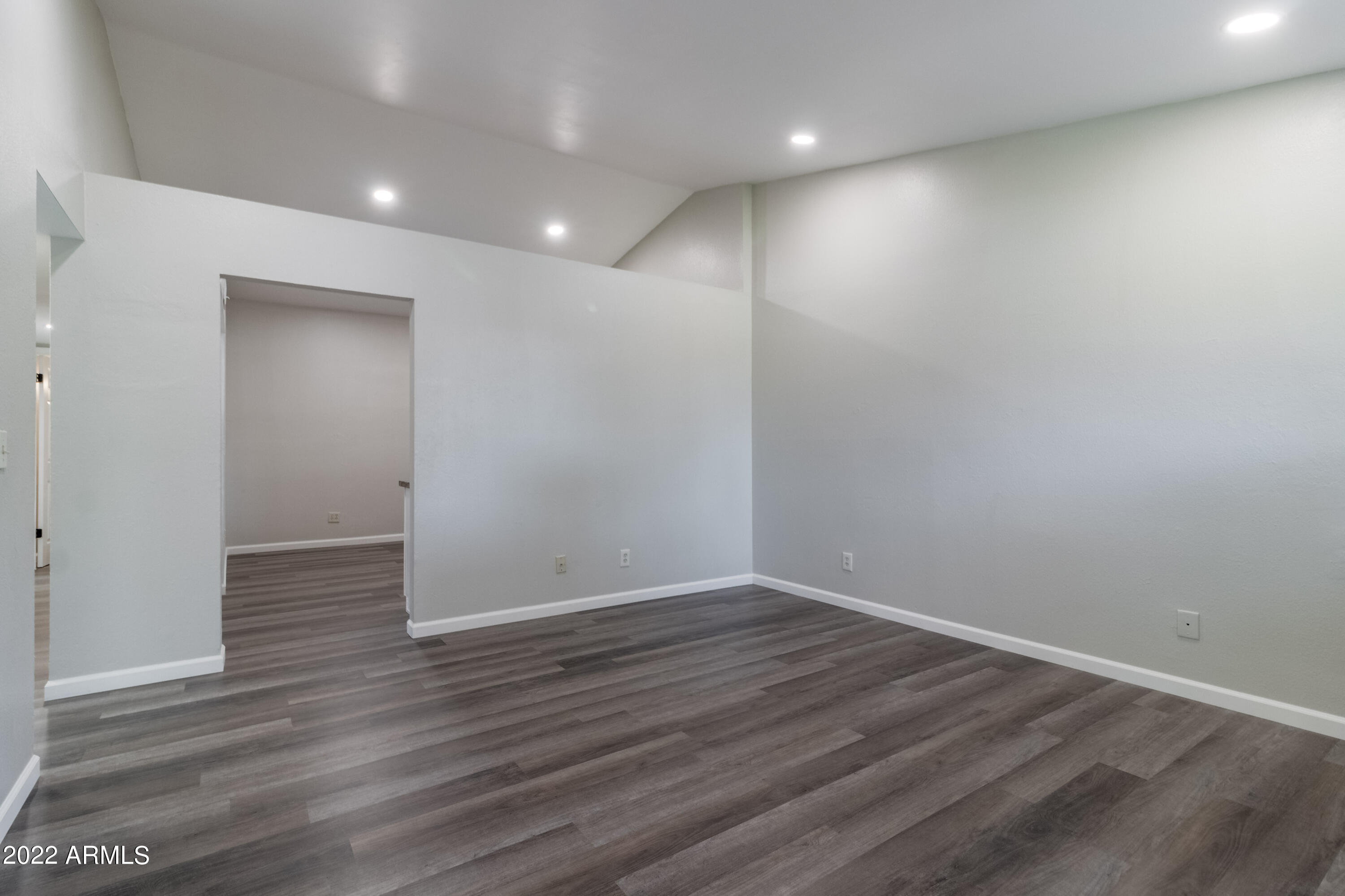 875 S NEBRASKA Street 37