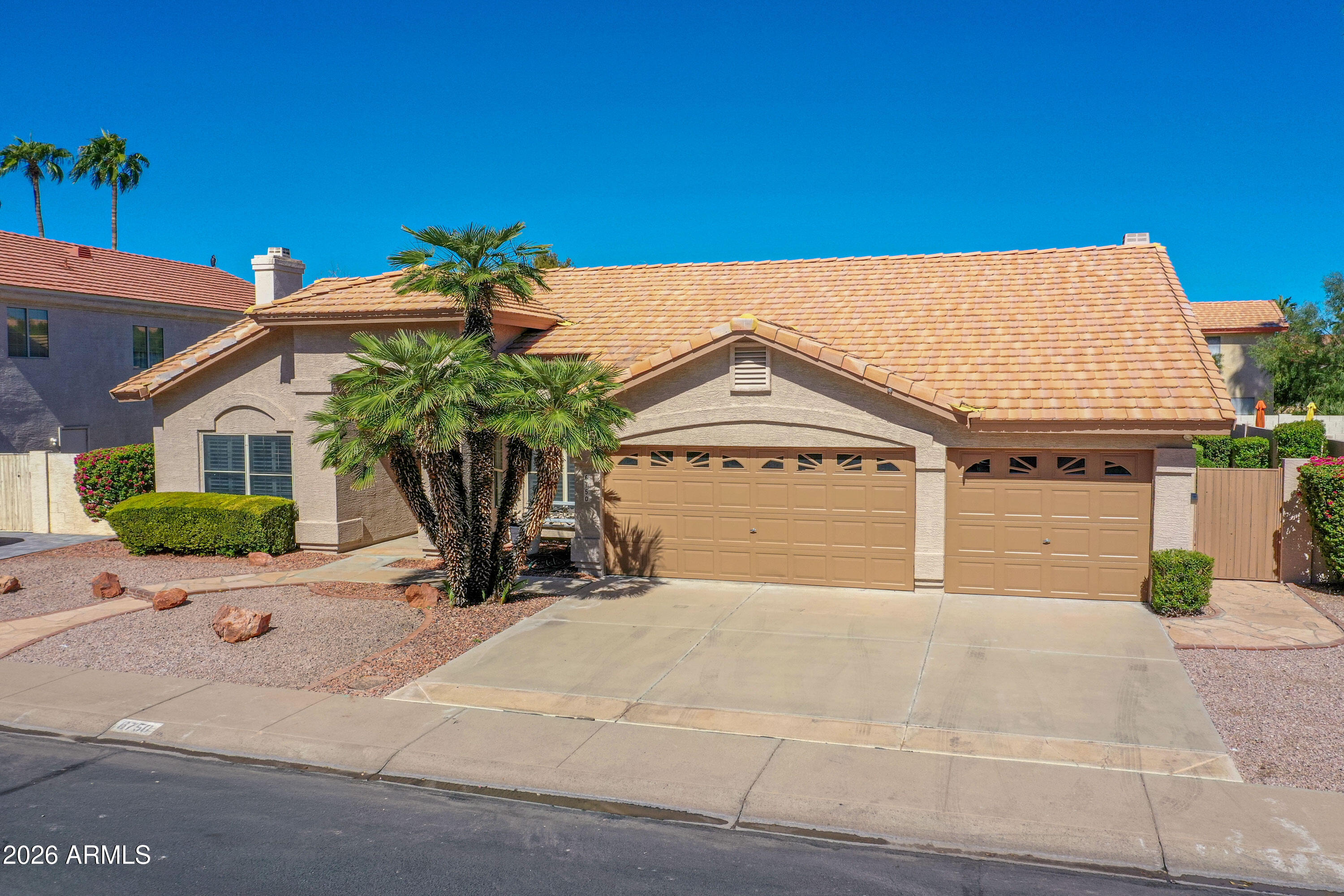 6750 W ORAIBI Drive