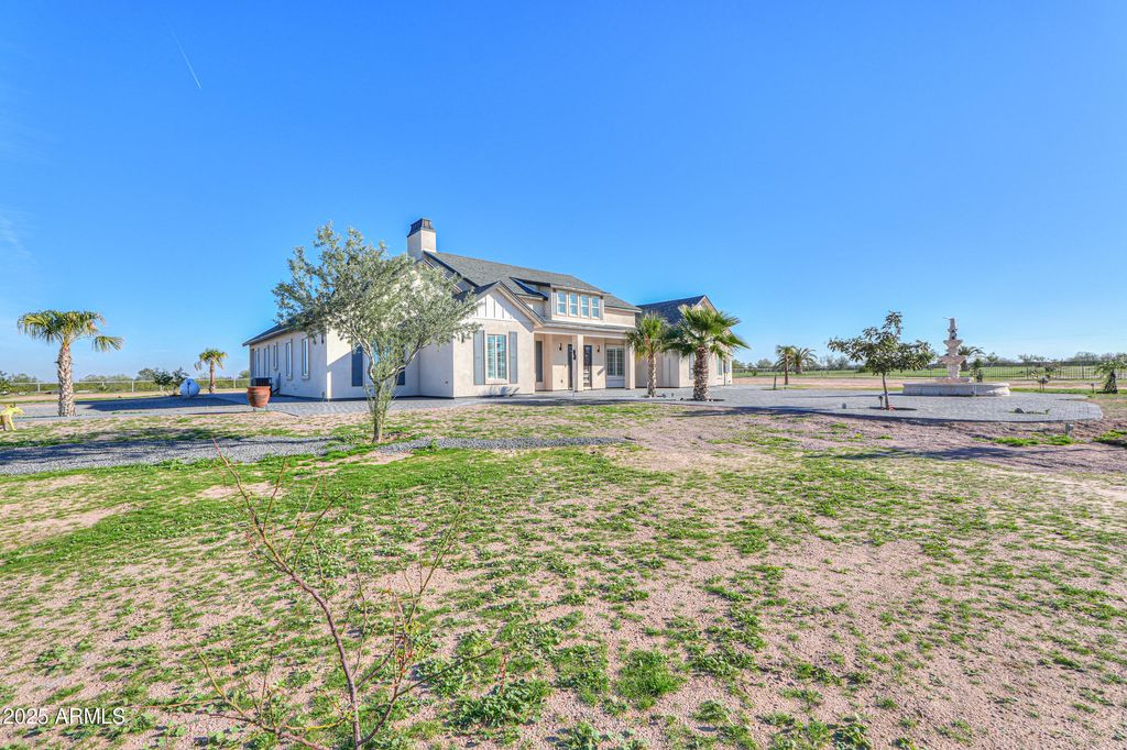 Photo of 233 N Pettoshas Drive, Maricopa, AZ 85139 (MLS # 6953749)