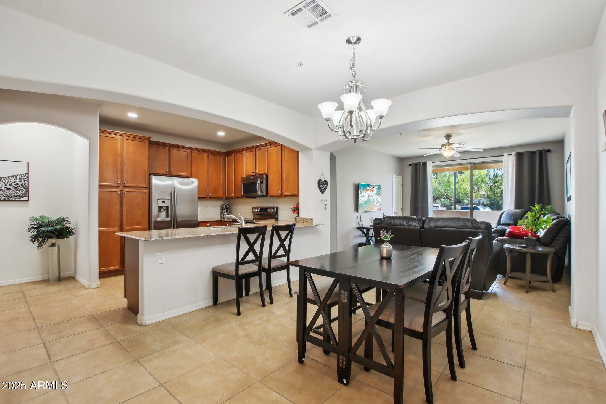 7726 E BASELINE Road 123