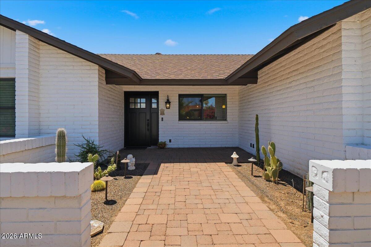 4379 E LUDLOW Drive