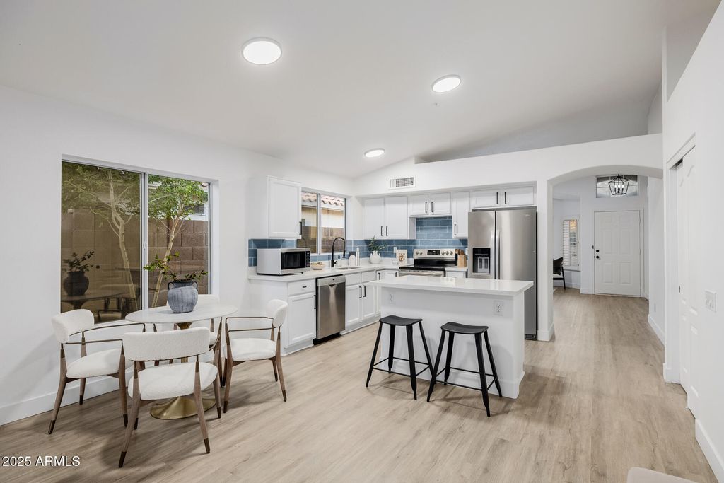 Photo of 23542 N 73rd Place, Scottsdale, AZ 85255 (MLS # 6941758)