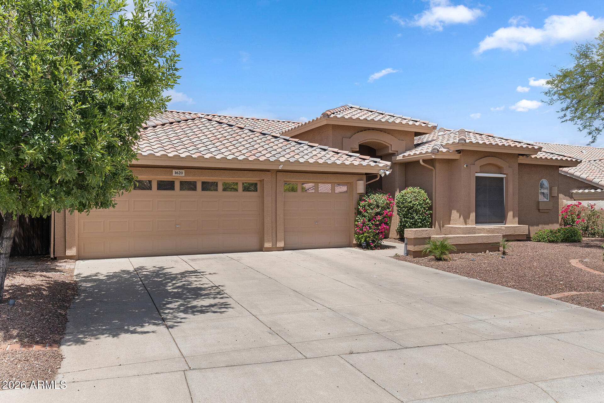 1620 E KATHLEEN Road