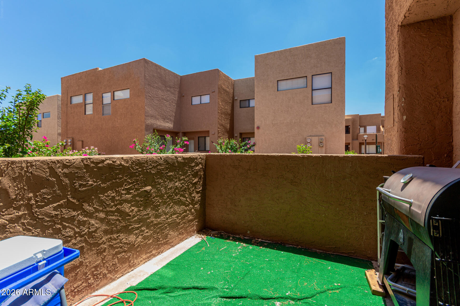 CACTUS FLATS CONDOMINIUM - Residential