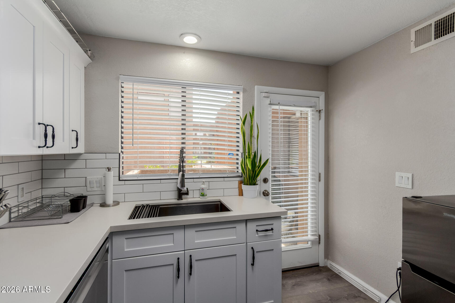 CACTUS FLATS CONDOMINIUM - Residential