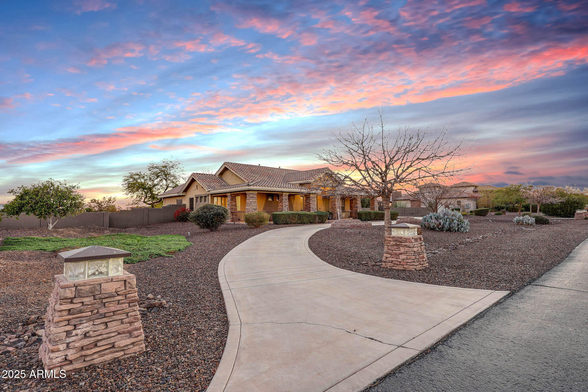 18919 W VERDE Lane