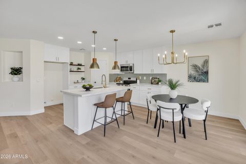 7368 W SOLANO Drive S Glendale AZ 85303