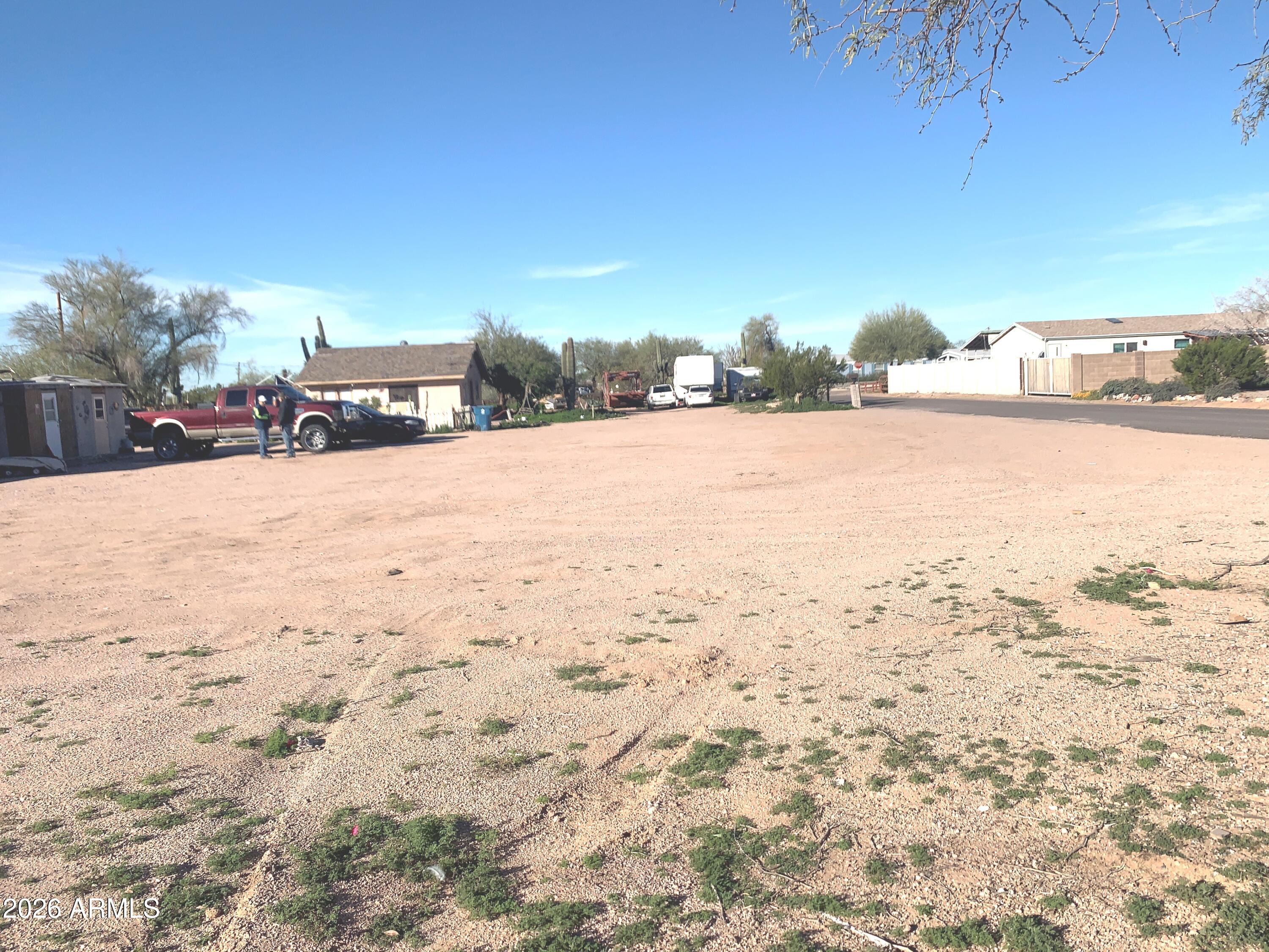 APACHE JUNCTION ACRES - Residential