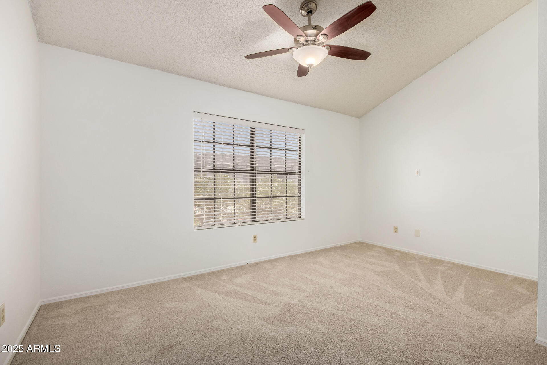 4901 E KELTON Lane 1251