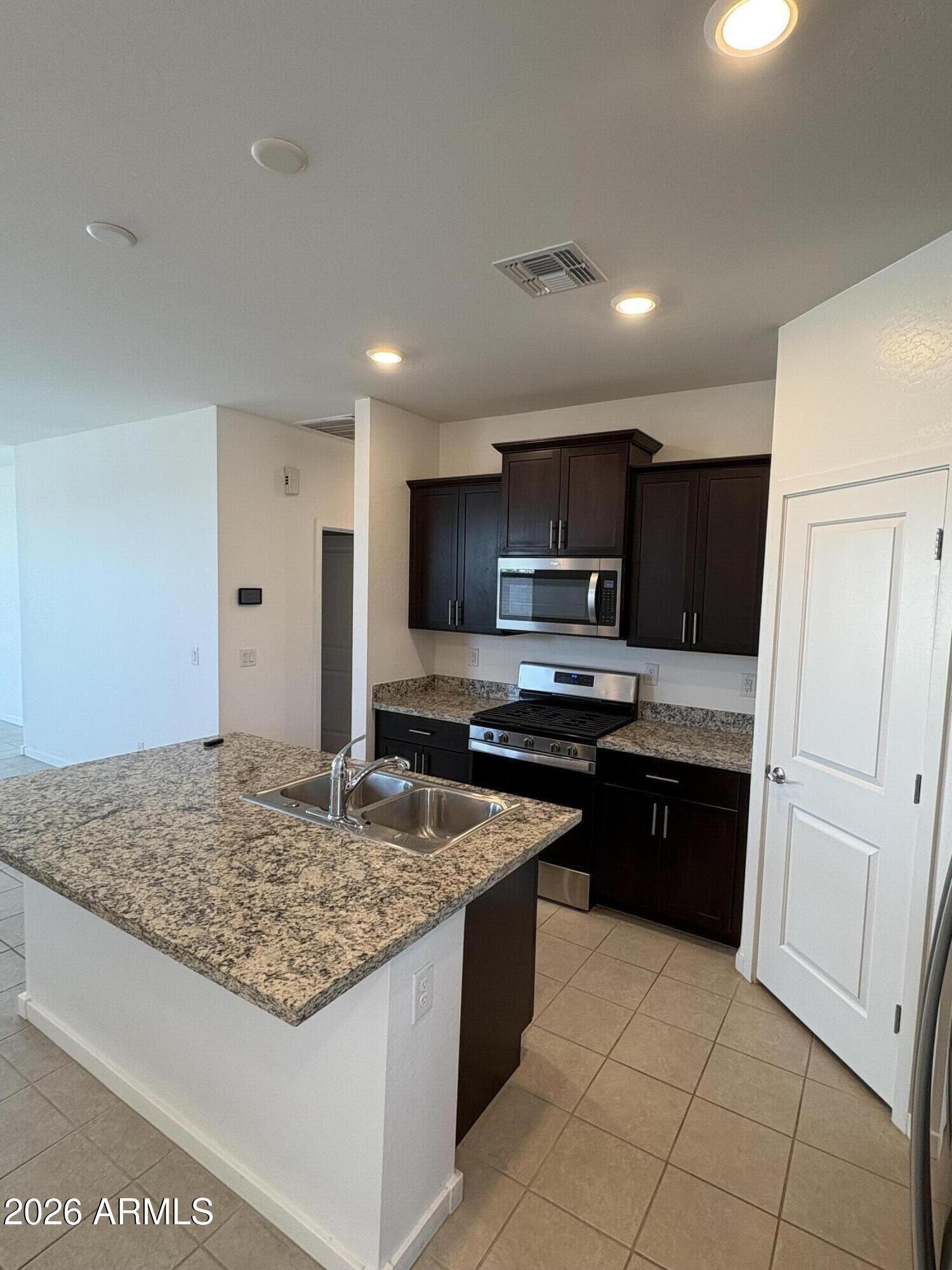 3570 E APPALOOSA Drive