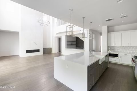 3912 E CRITTENDEN Lane Phoenix AZ 85018