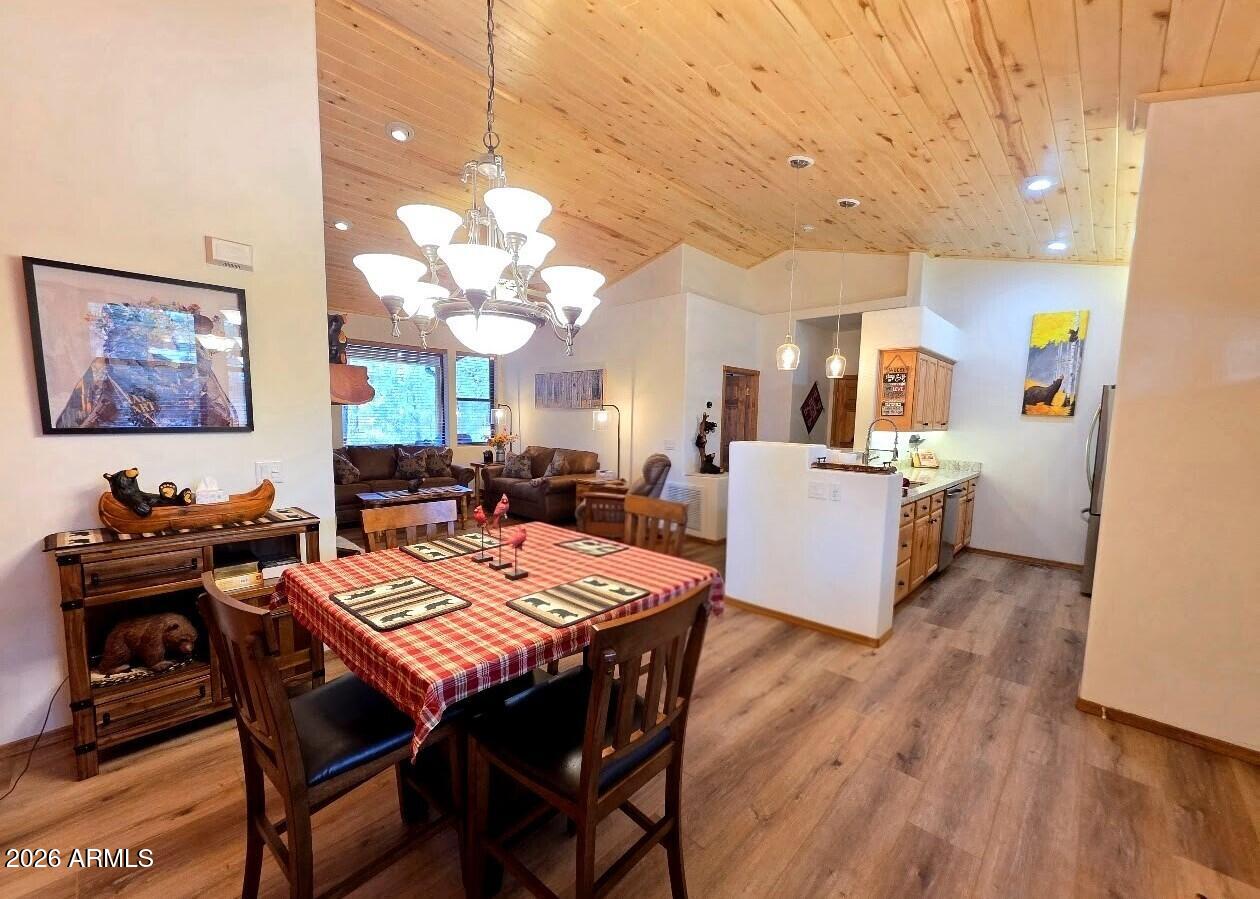 3170 W LODGEPOLE Lane