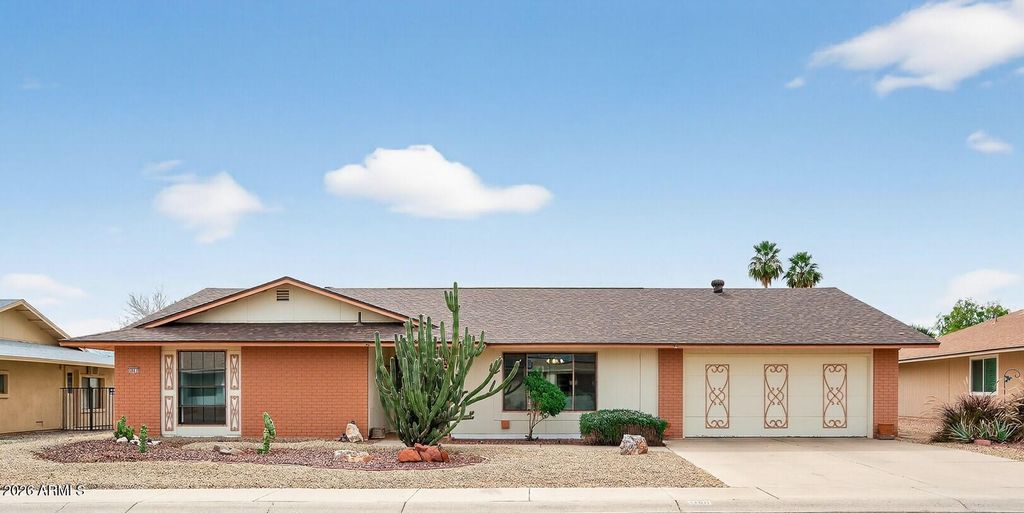 Photo of 12611 W Butterfield Drive, Sun City West, AZ 85375 (MLS # 6982673)