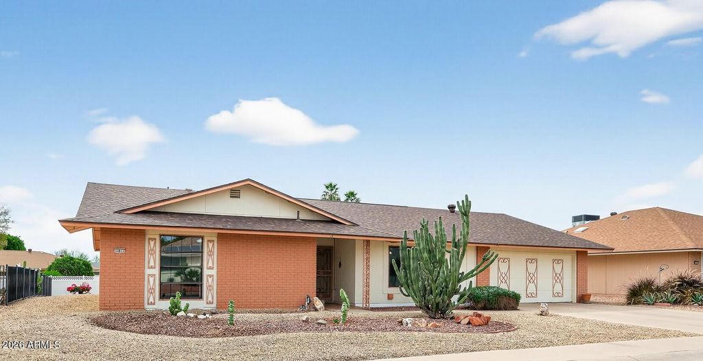 Photo of 12611 W Butterfield Drive, Sun City West, AZ 85375 (MLS # 6982673)